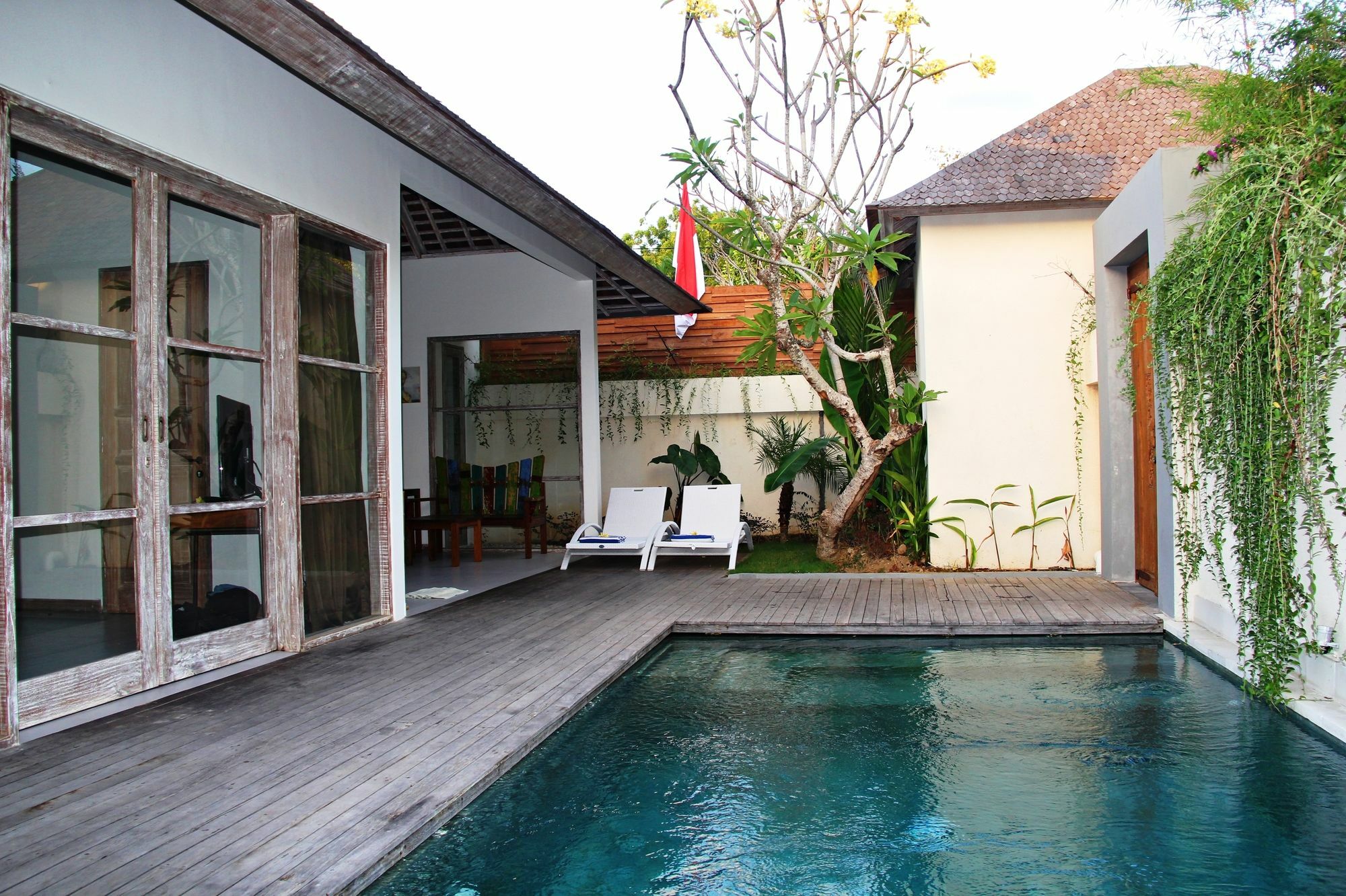 Villa The Decks Bali à Legian Extérieur photo